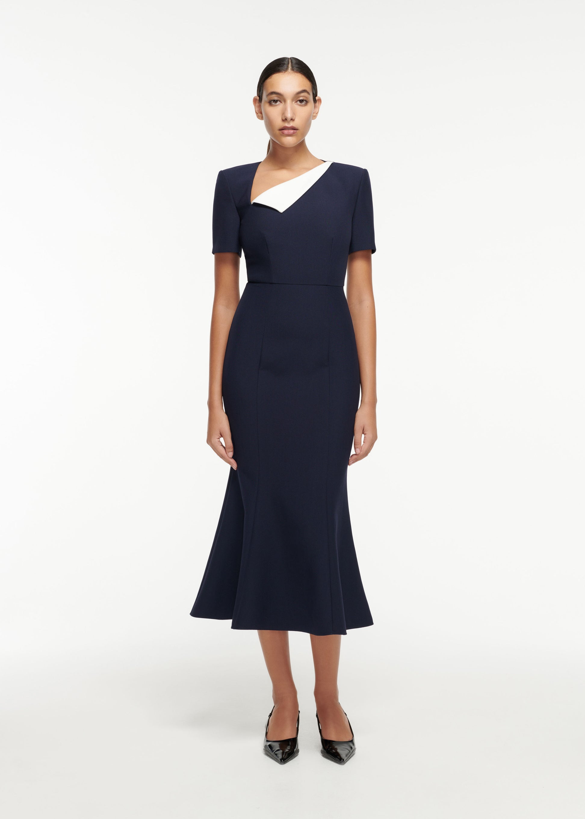 Short Sleeve Crepe Contrast Midi Dress