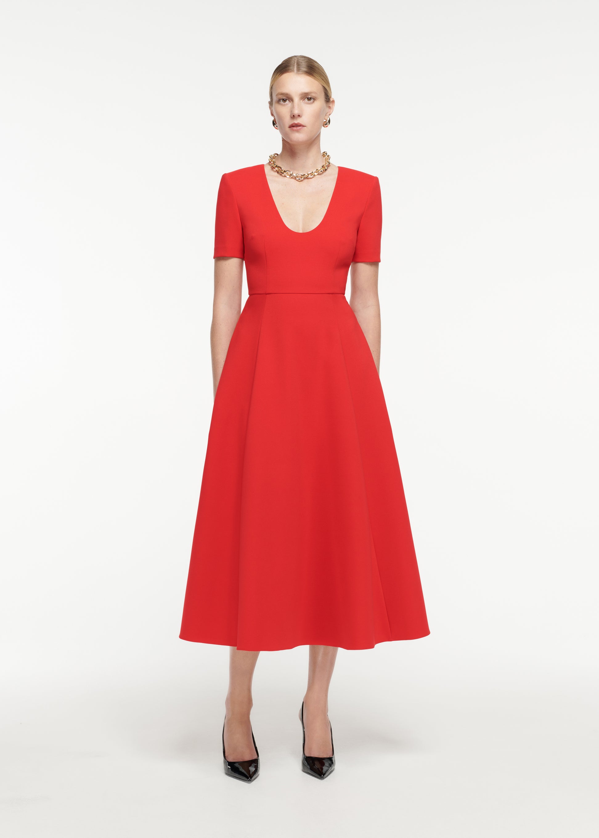 Short Sleeve Crepe Midi Dress