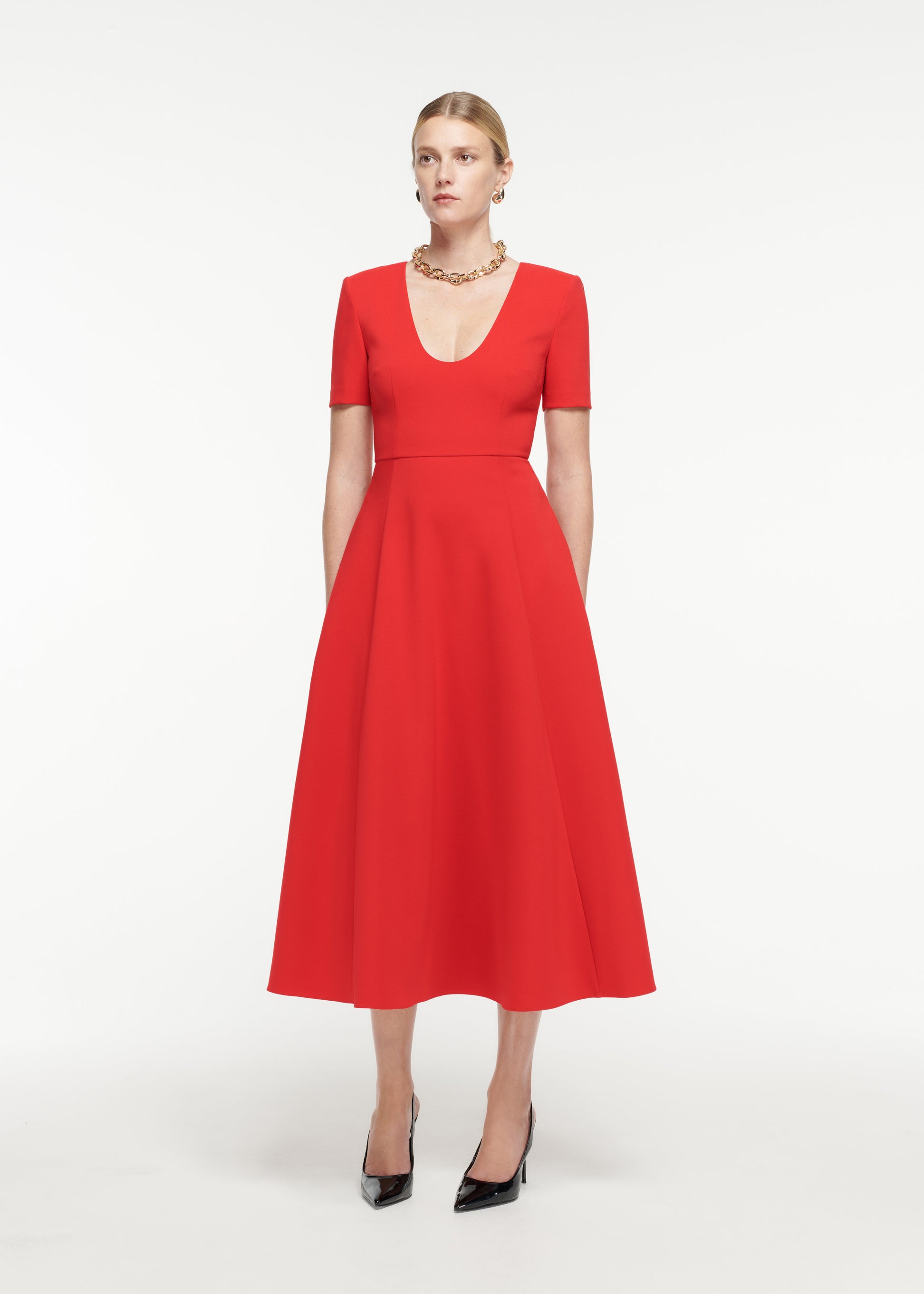 Short Sleeve Crepe Midi Dress