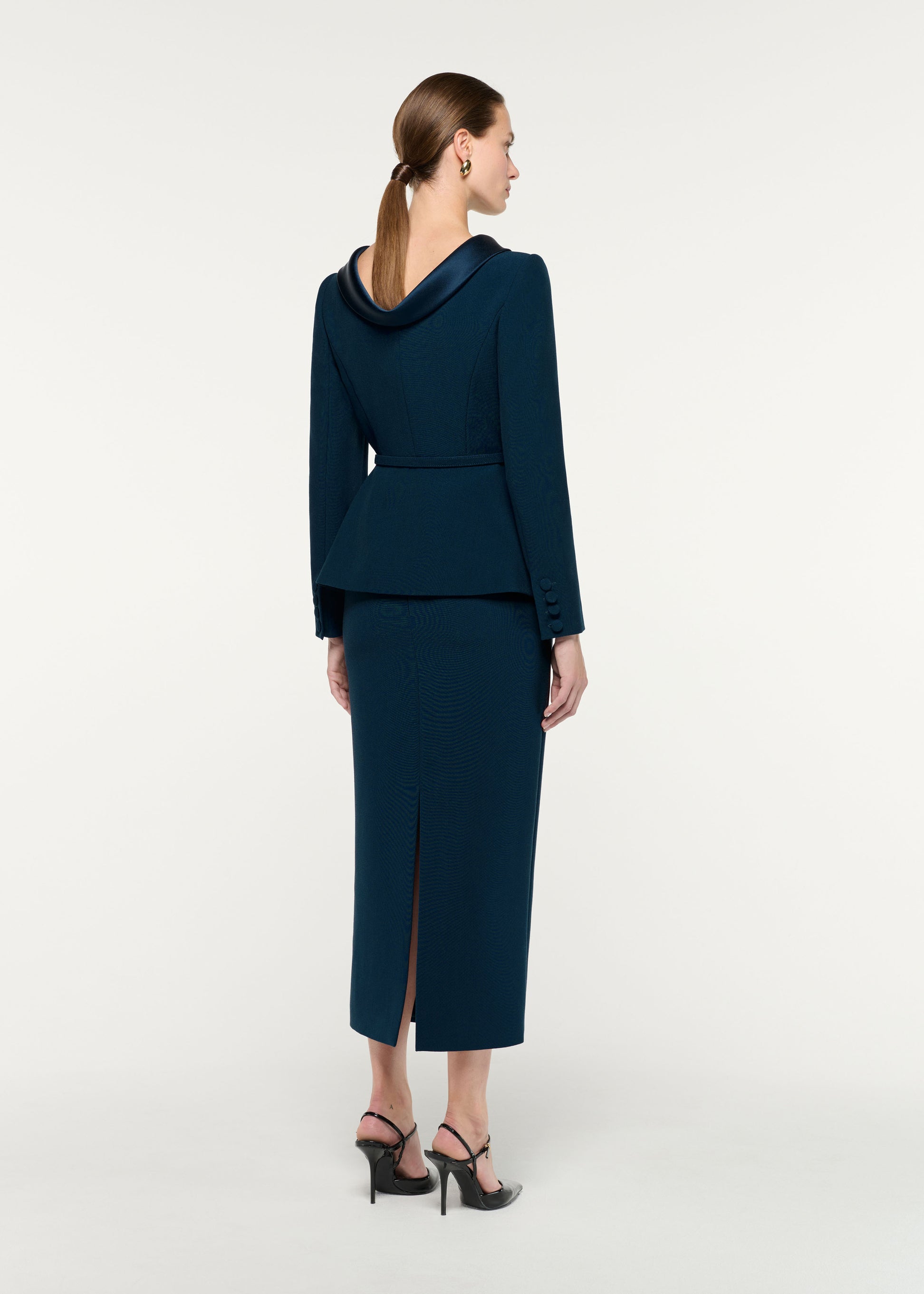 Back view of a model wearing the Crepe Collared Jacket