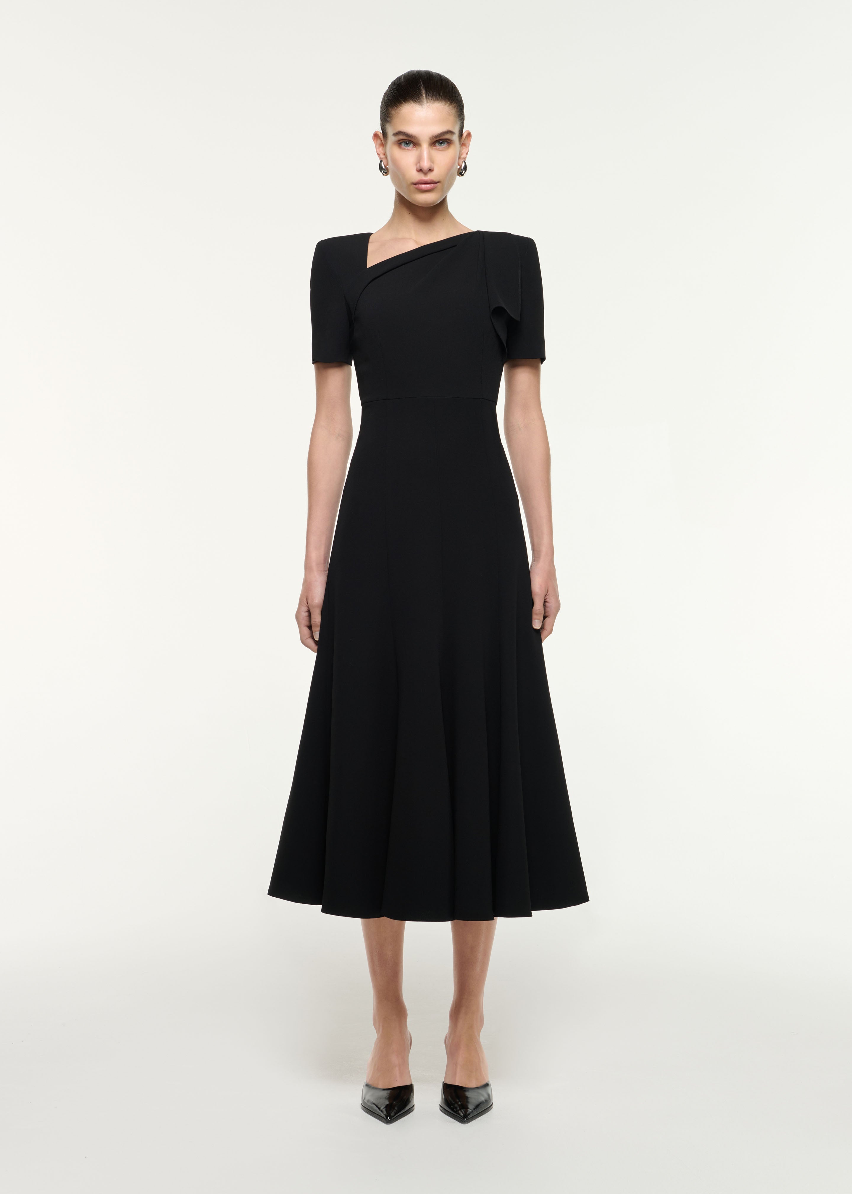 Pre-Fall 25 – Roland Mouret