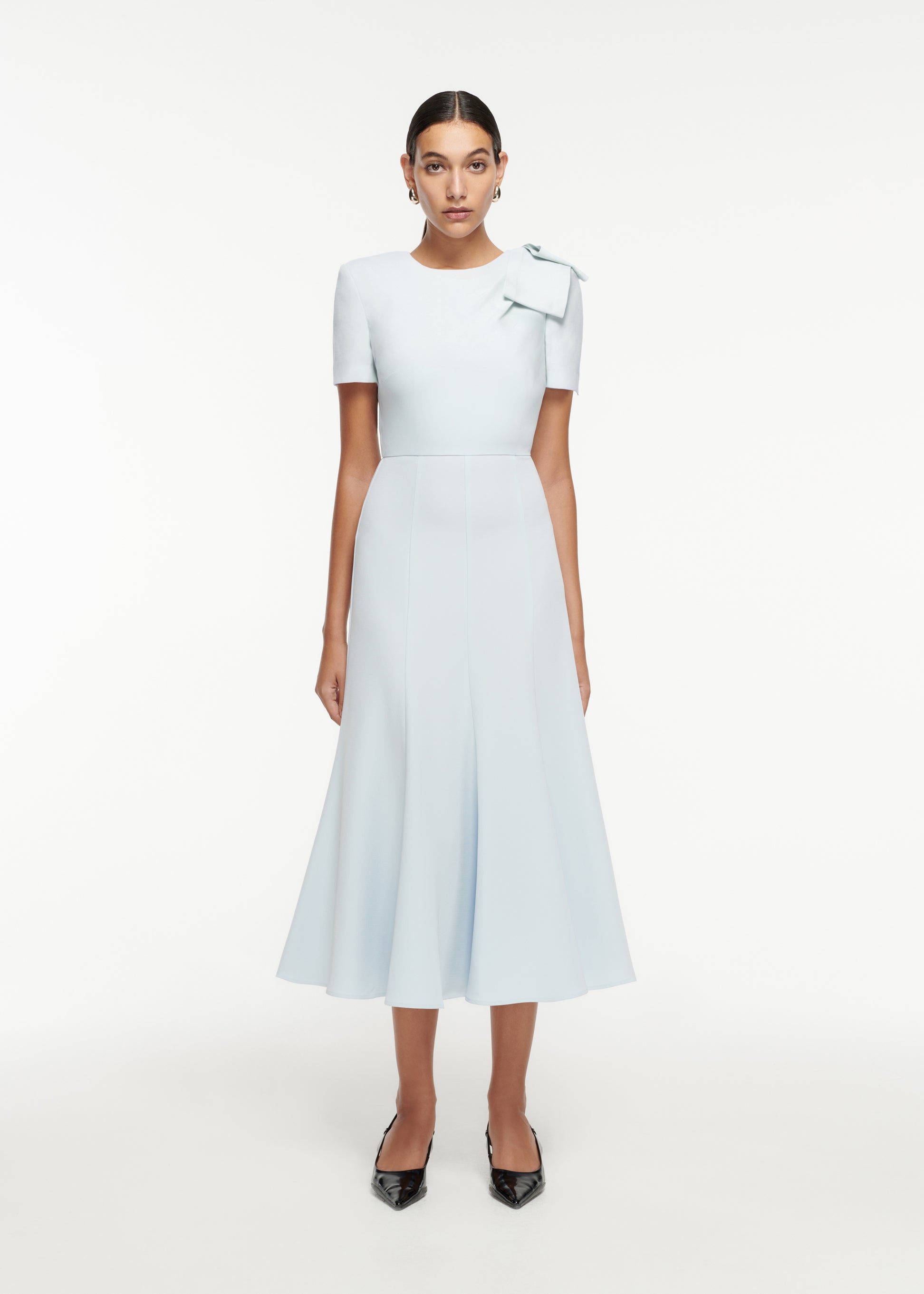 Short Sleeve Bow Heavy Cady Midi Dress in Light Blue – Roland Mouret